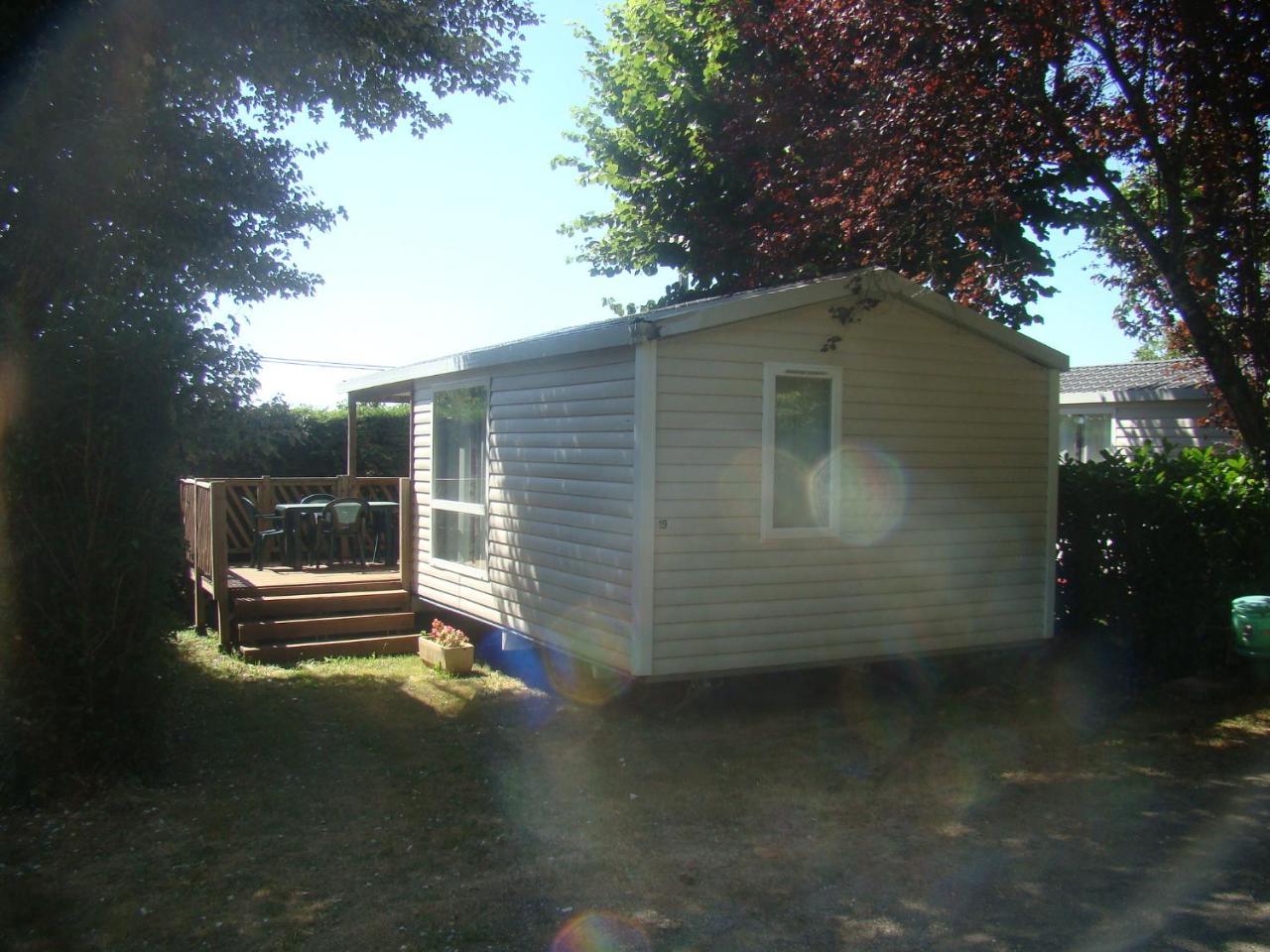 Camping Le Pigeonnier Saint-Crépin-et-Carlucet Kültér fotó