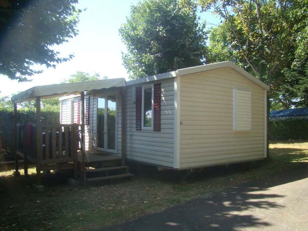 Camping Le Pigeonnier Saint-Crépin-et-Carlucet Kültér fotó