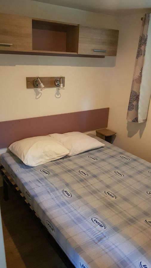 Camping Le Pigeonnier Saint-Crépin-et-Carlucet Kültér fotó