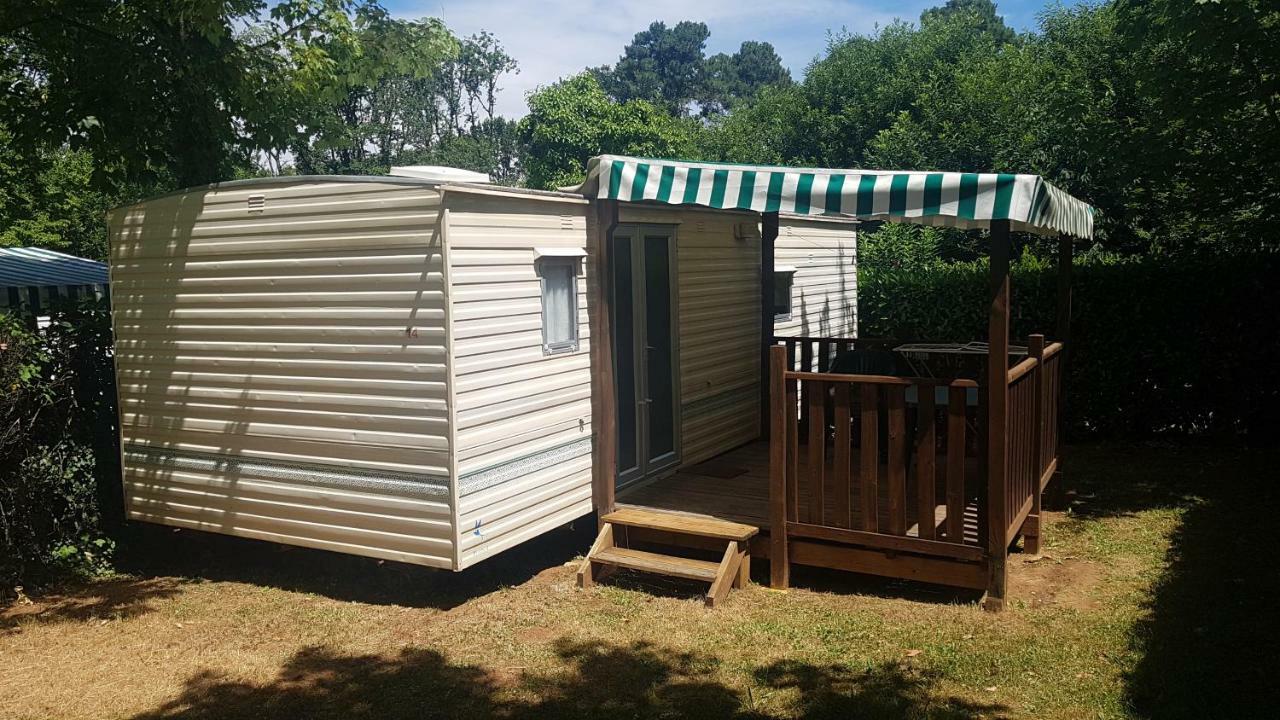 Camping Le Pigeonnier Saint-Crépin-et-Carlucet Kültér fotó